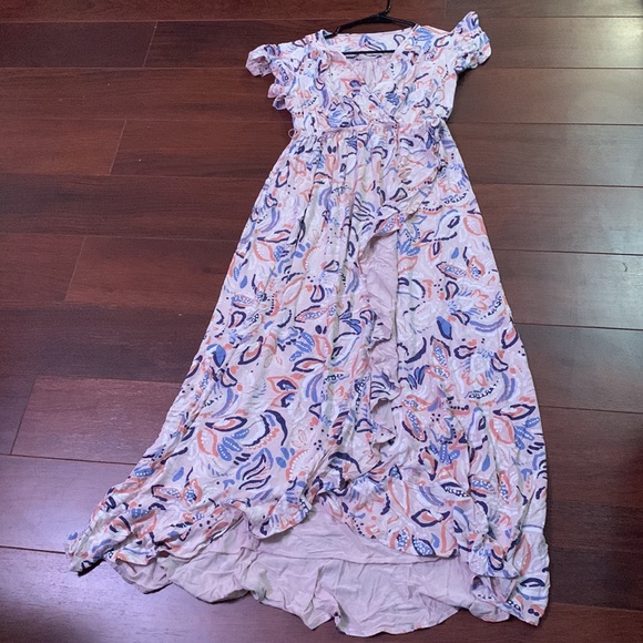 Flutter short sleeve knit maternity dress - Picture 2 of 4